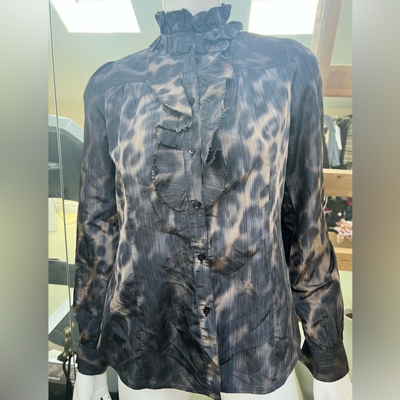 Zara Tops - 🔴Zara Woman Ruffled Long Sleeves Blouse🔴